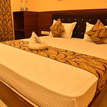 Hotel Four Seasons Velankanni Eksteriør billede